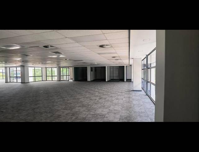 BUSINESS PROPERTY TO RENT IN PERSEQUOR